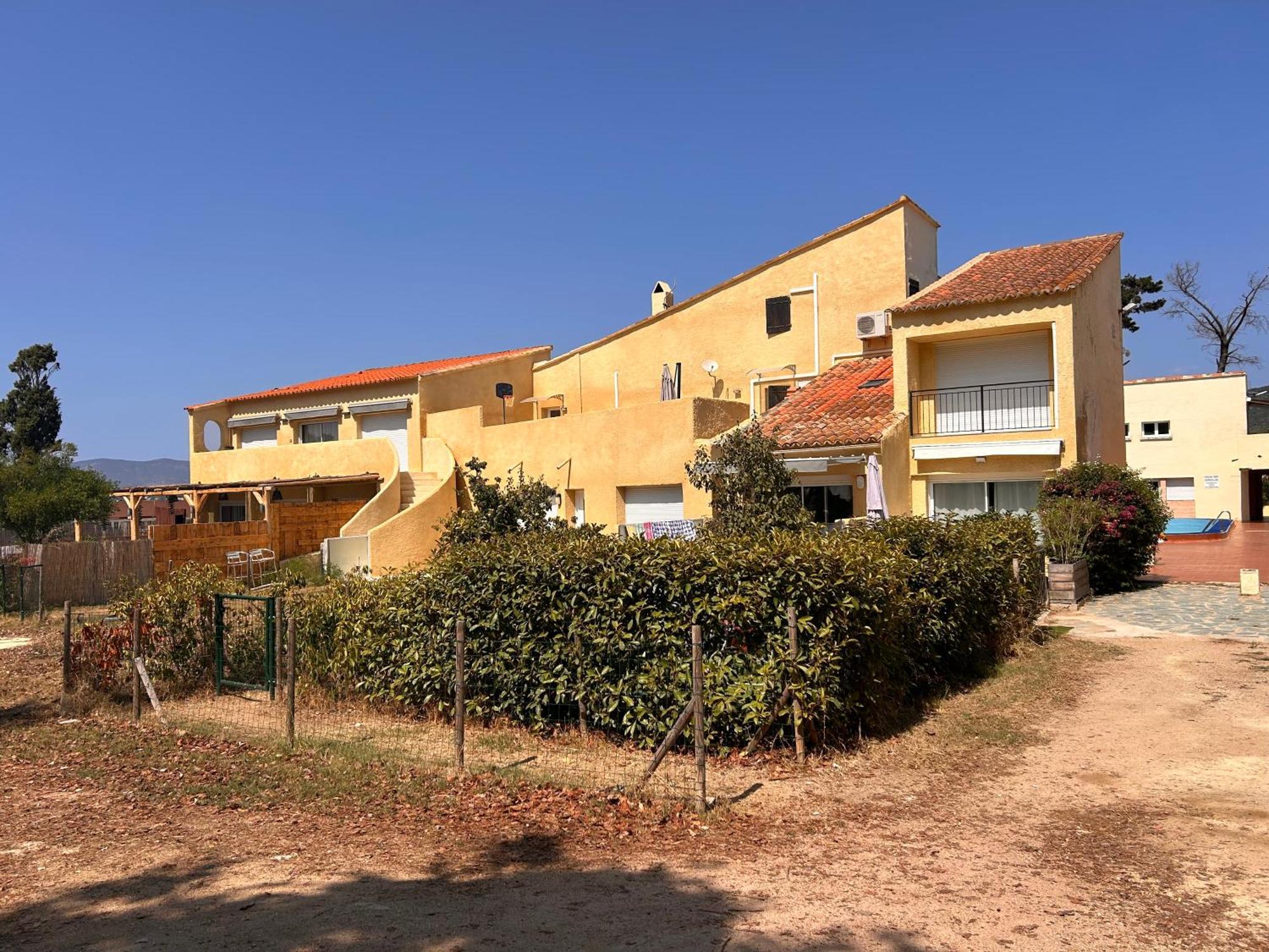 La Belle Vie F4 Bord De Plage Avec Jardin Calcatoggio  Eksteriør bilde